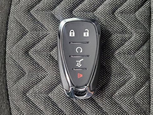 Used 2024 Chevrolet Equinox LT FWD image 32