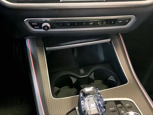 Used 2022 BMW X5 xDrive40i w/ M Sport Package image 33