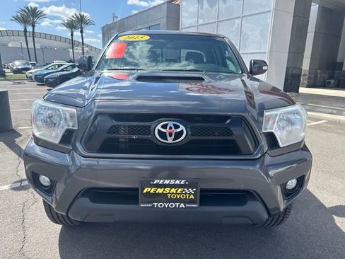 Used 2015 Toyota Tacoma PreRunner w/ TRD Sport Package RWD image 3