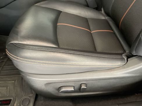 Used 2022 Nissan Altima 2.5 SR image 12