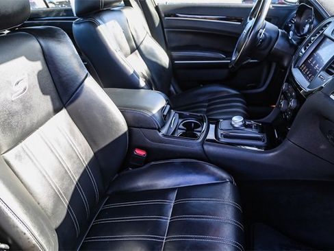 Used 2022 Chrysler 300 S image 15