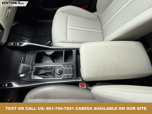 Used 2023 Kia Sorento S image 23