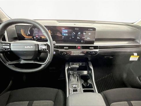 New 2026 Kia Sorento LX image 6