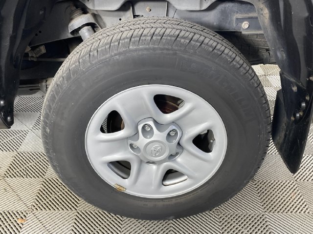 Used 2020 Toyota Tundra SR5 AWD/4WD image 13