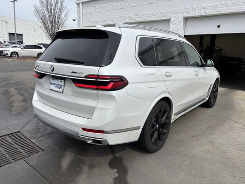 Used 2026 BMW X7 xDrive40i image 11