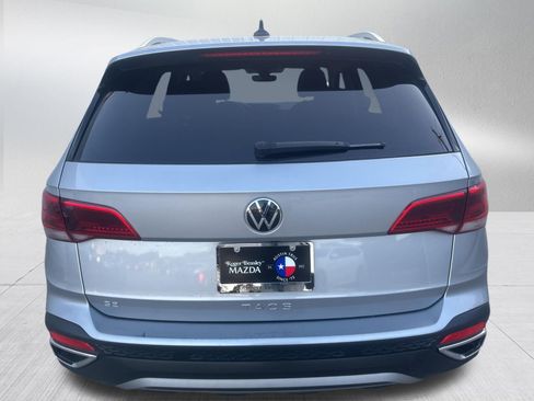 Used 2024 Volkswagen Taos SE FWD image 7