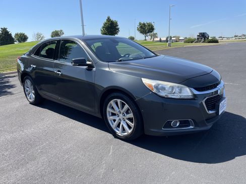 Used 2016 Chevrolet Malibu LTZ FWD image 7