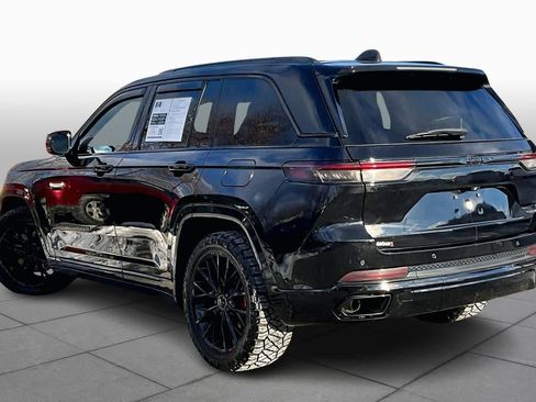 Used 2022 Jeep Grand Cherokee Summit w/ Luxury Tech Group V image 12