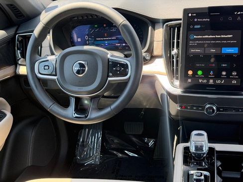 Certified 2026 Volvo XC90 B6 Plus AWD/4WD image 14