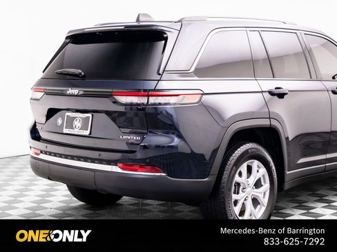 Used 2023 Jeep Grand Cherokee Limited AWD/4WD image 38
