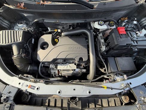 Used 2025 Chevrolet Equinox LT image 31