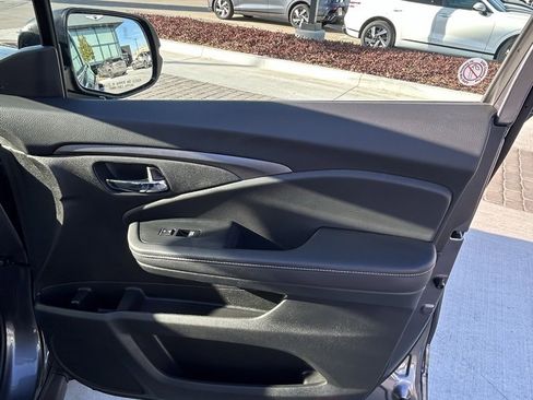 Used 2025 Honda Ridgeline RTL image 10