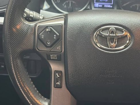 Used 2019 Toyota Tacoma TRD Off-Road AWD/4WD image 19