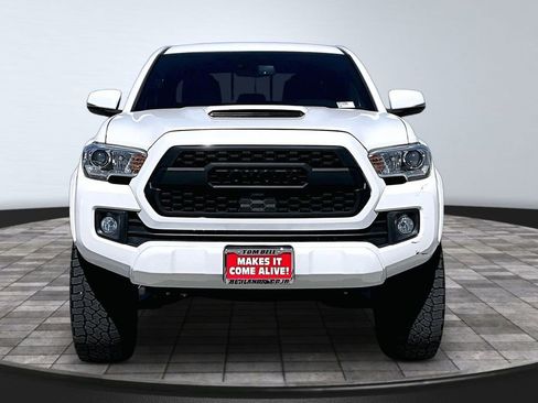 Used 2019 Toyota Tacoma TRD Sport w/ Technology Package RWD image 28