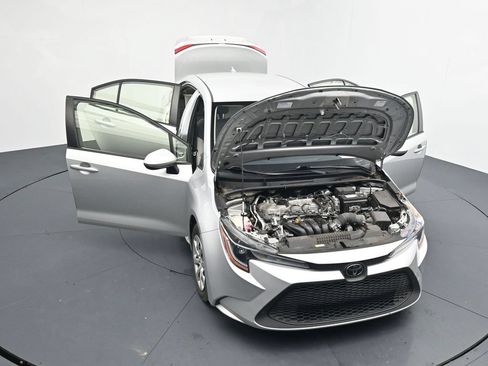 Used 2022 Toyota Corolla LE FWD image 25