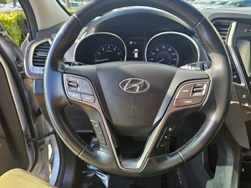 Used 2017 Hyundai Santa Fe SE w/ SE Premium Package 02 FWD image 11