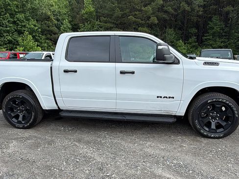 Used 2025 RAM 1500 Big Horn AWD/4WD image 7