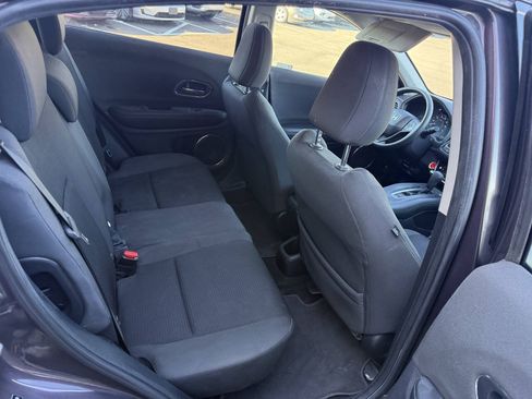 Used 2020 Honda HR-V EX image 16