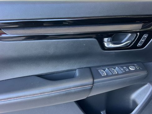 Used 2025 Honda CR-V Sport Touring image 12