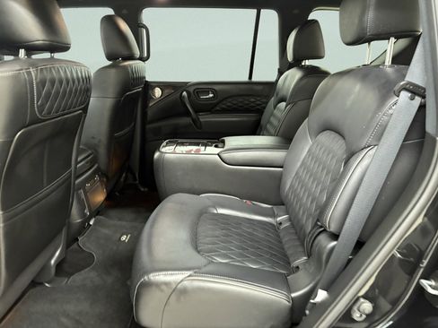 Used 2024 INFINITI QX80 Sensory AWD/4WD image 14