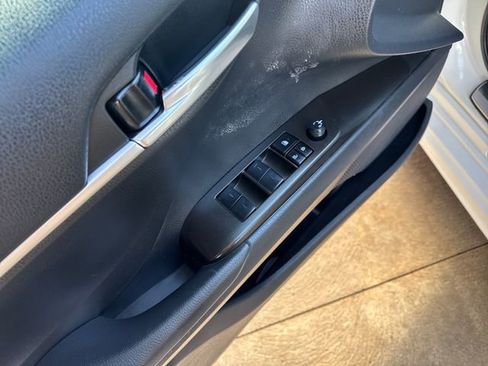 Used 2024 Toyota Camry SE image 16