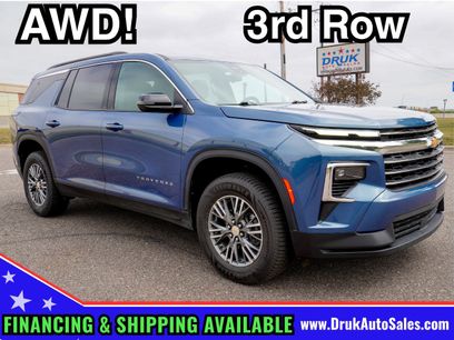 Used 2025 Chevrolet Traverse LT