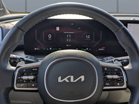 Used 2025 Kia Sorento SX Prestige image 34