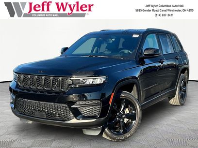 Used 2023 Jeep Grand Cherokee Altitude