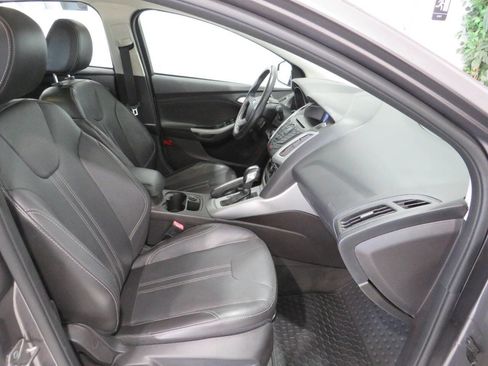 Used 2013 Ford Focus SE image 9
