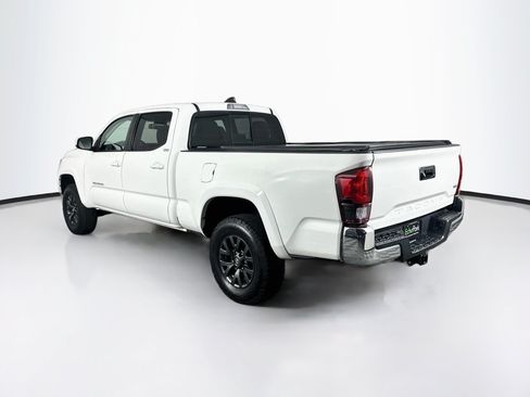 Used 2023 Toyota Tacoma SR5 RWD image 5