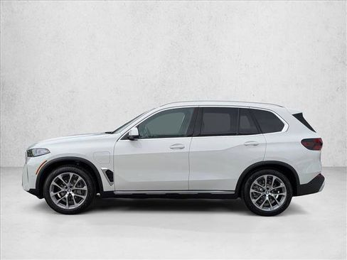 New 2026 BMW X5 xDrive50e AWD/4WD image 5