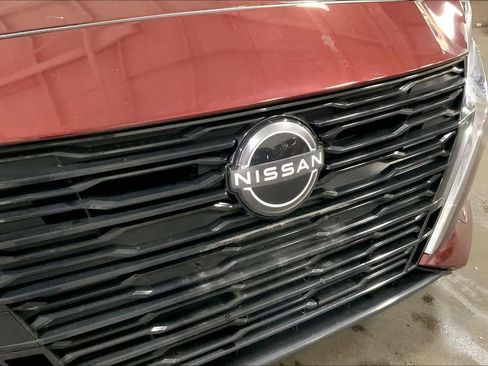 Used 2024 Nissan Altima 2.5 SV image 30