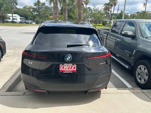Used 2024 BMW iX xDrive50 w/ Premium Package AWD/4WD image 3