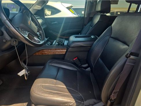 Used 2017 Chevrolet Suburban Premier AWD/4WD image 11
