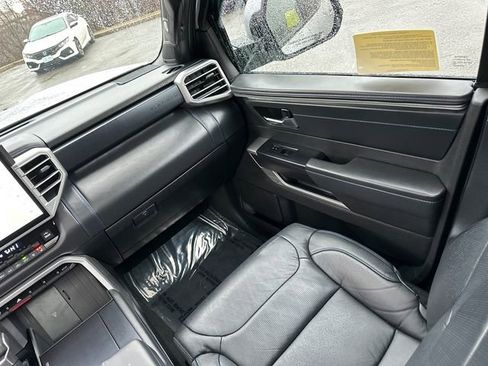 Used 2025 Toyota Tundra Platinum AWD/4WD image 20