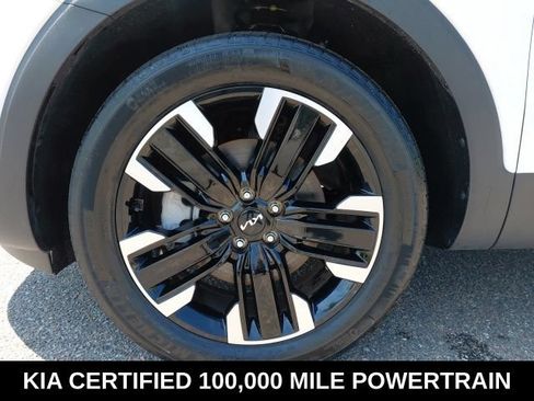 Certified 2025 Kia Telluride SX w/ SX Captain's Chair Package AWD/4WD image 10