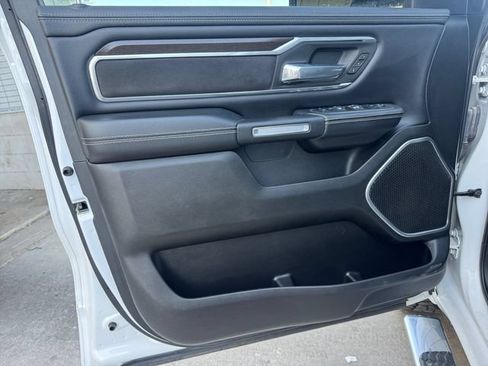 Used 2022 RAM 1500 Laramie AWD/4WD image 4