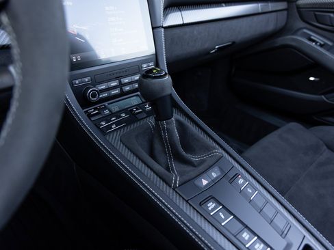 Used 2025 Porsche 718 Boxster Spyder RS image 18