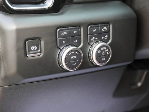 Used 2024 GMC Sierra 2500 Denali Ultimate AWD/4WD image 10