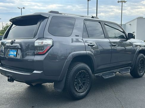 Used 2020 Toyota 4Runner SR5 Premium AWD/4WD image 5