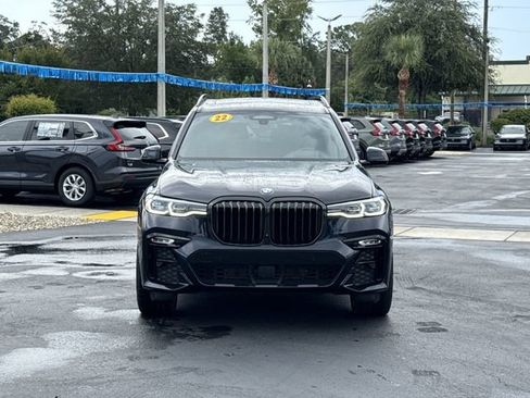 Used 2022 BMW X7 xDrive40i w/ M Sport Package AWD/4WD image 4