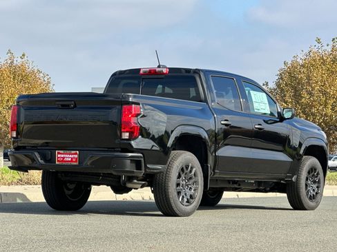 New 2026 Chevrolet Colorado W/T image 4