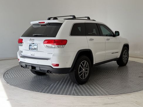 Used 2018 Jeep Grand Cherokee Limited AWD/4WD image 9