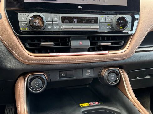 Used 2026 Toyota Grand Highlander AWD Hybrid image 24