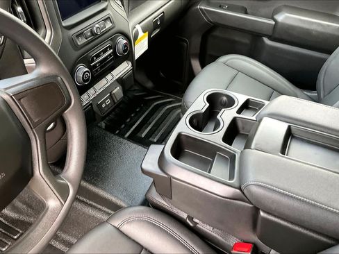 Used 2024 Chevrolet Silverado 1500 W/T w/ Trailering Package AWD/4WD image 16