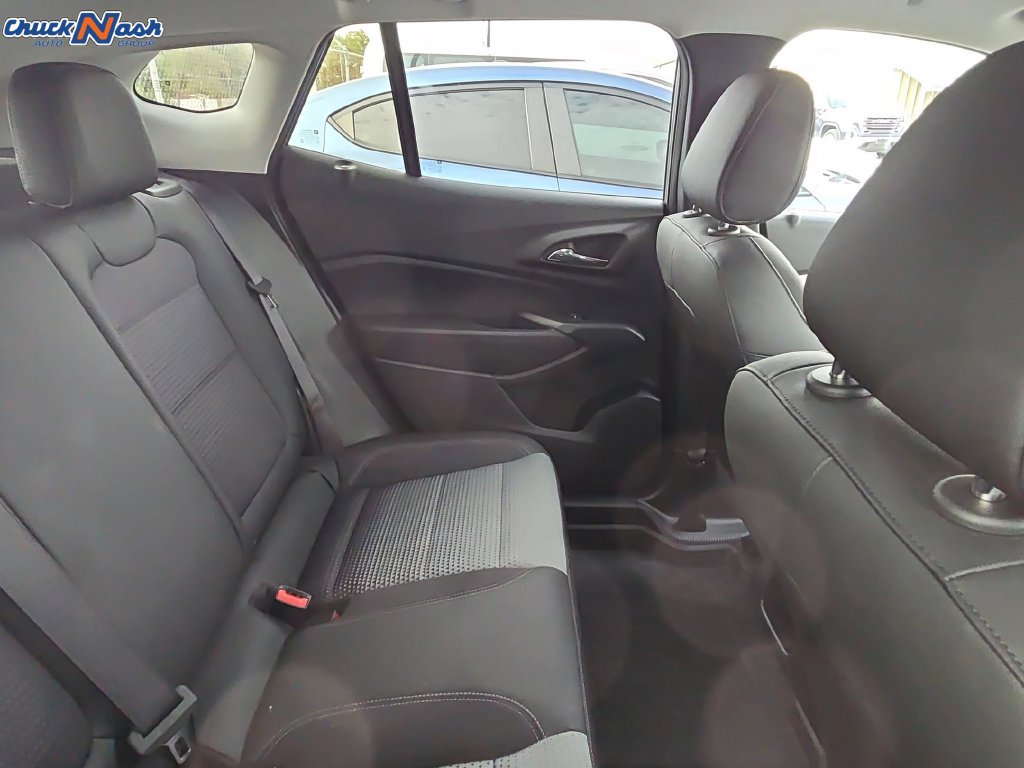 Used 2025 Chevrolet Trax LT w/ Driver Confidence Package FWD image 8