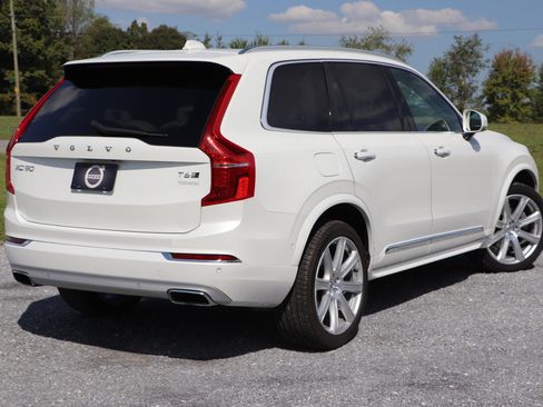 Used 2018 Volvo XC90 T6 Inscription w/ Luxury Package image 3