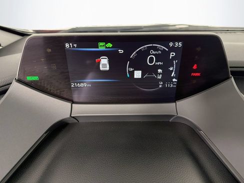 Used 2023 Toyota Prius Prime Premium FWD image 18