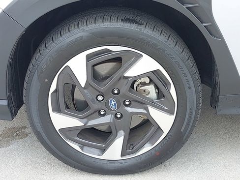 Used 2025 Subaru Crosstrek 2.5i Limited w/ Crosstrek Mirror Package image 10