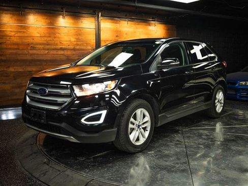 Used 2018 Ford Edge SEL FWD image 2